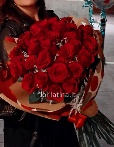 Rose Rosse da comporre in mazzo per numero di steli.