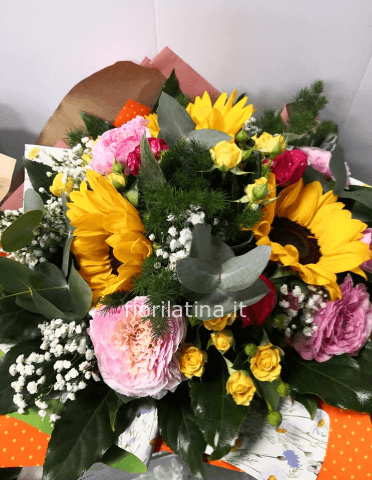 BOUQUET ASSORTITO CON FIORI STAGIONALI