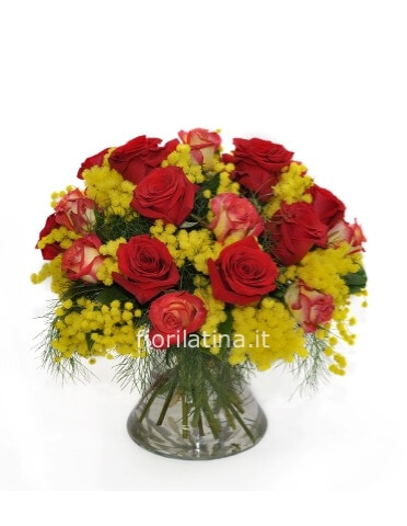 Bouquet di rose mix e mimosa,