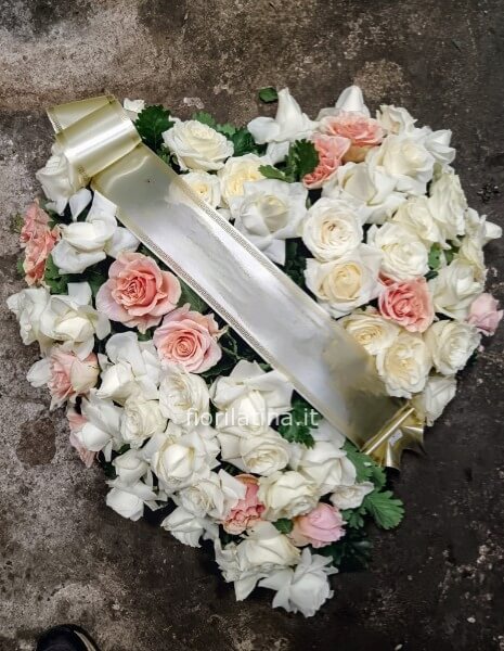 Cuore di rose bianche e rosa | Funebre